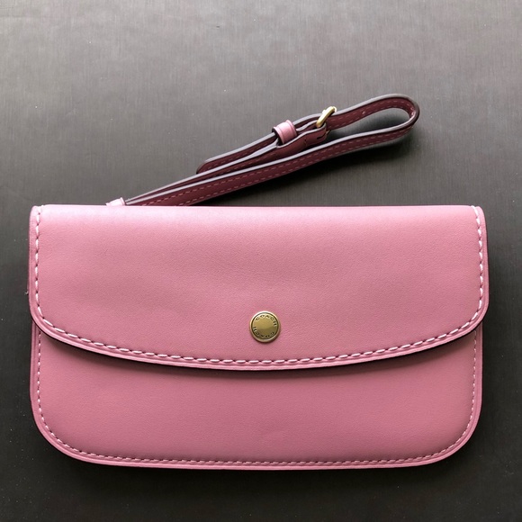 Coach Handbags - Coach 1941 Glovetan Clutch in Rose